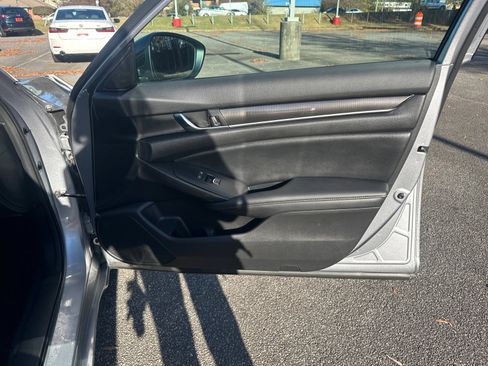 Used 2022 Honda Accord Sport image 14