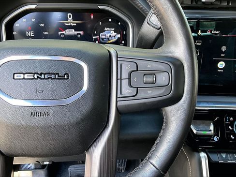 Used 2024 GMC Sierra 2500 Denali Ultimate image 11