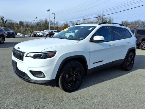 Used 2020 Jeep Cherokee Latitude Plus image 7