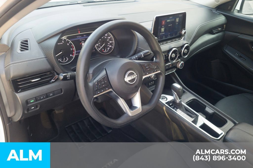 Used 2024 Nissan Sentra SV FWD image 14