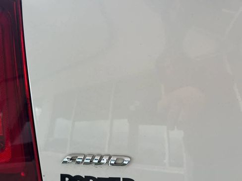 Used 2016 Chrysler 300 S image 6