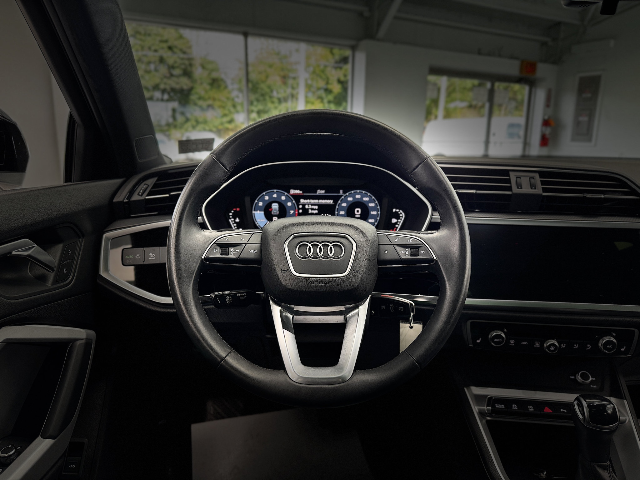 Used 2025 Audi Q3 2.0T Premium AWD/4WD image 15