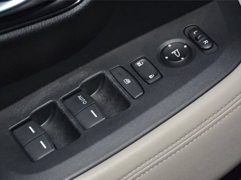 Used 2023 Honda HR-V LX image 20