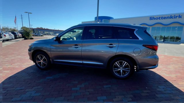 Used 2020 INFINITI QX60 Luxe w/ Essential Package FWD image 8