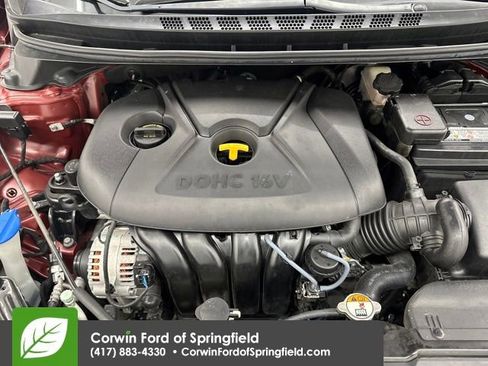 Used 2014 Hyundai Elantra SE image 31