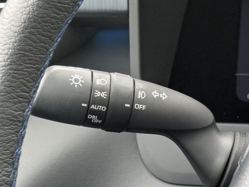 Used 2024 Toyota Tundra Platinum AWD/4WD image 22