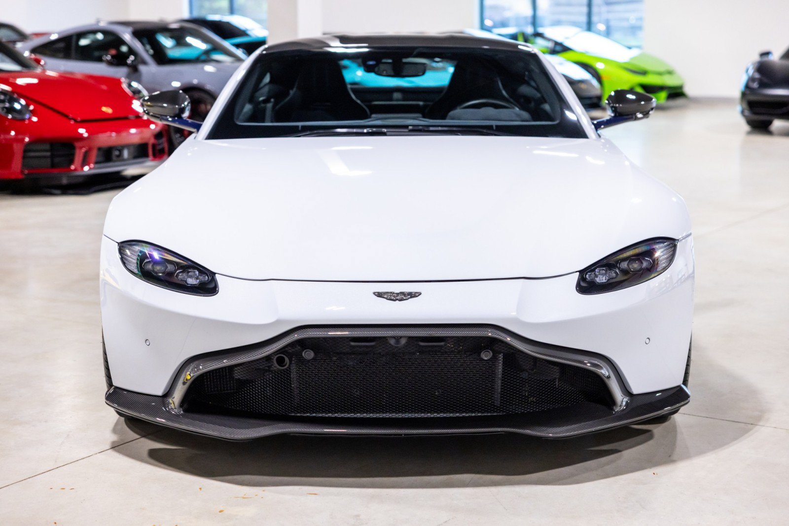 Used 2019 Aston Martin V8 Vantage Coupe RWD image 11