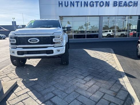 Used 2026 Ford F450 Platinum w/ FX4 Off-Road Package image 37