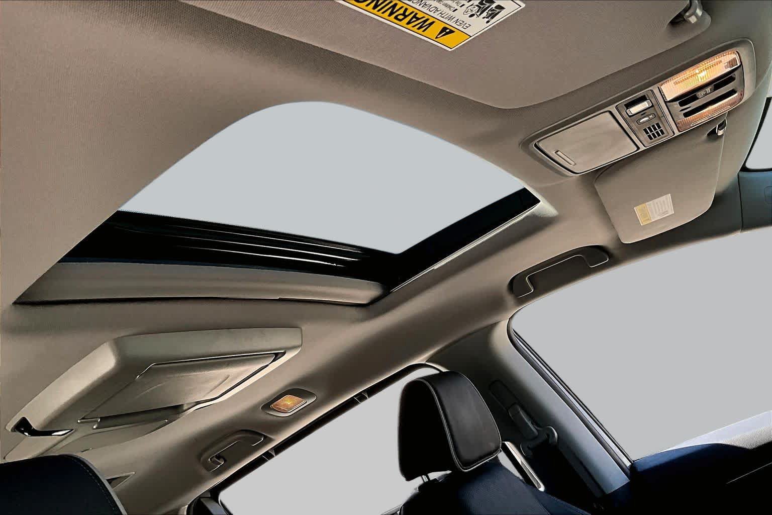 Used 2024 Honda Odyssey Elite image 13