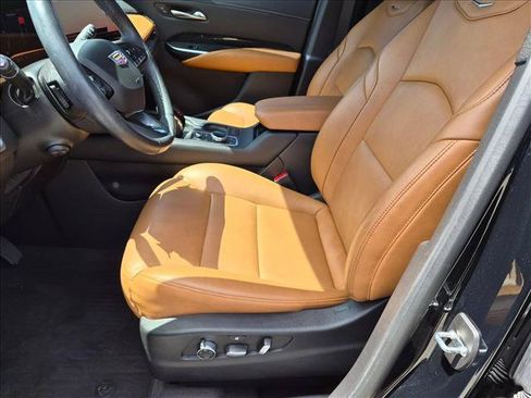 Used 2023 Cadillac XT4 Luxury w/ Driver Awareness Package FWD image 16