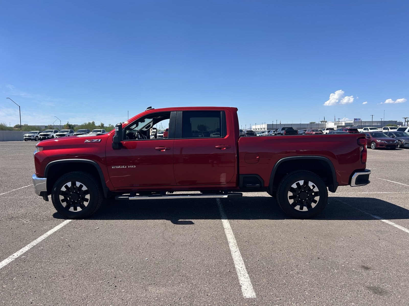 Used 2022 Chevrolet Silverado 2500 LT w/ Convenience Package AWD/4WD image 2