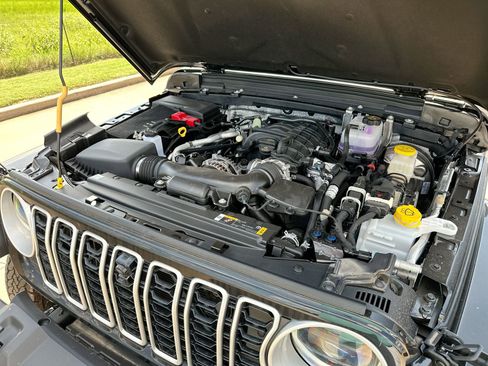 New 2024 Jeep Wrangler Sahara w/ Technology Group image 25