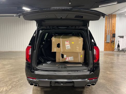 Certified 2026 GMC Yukon Denali Ultimate AWD/4WD image 12