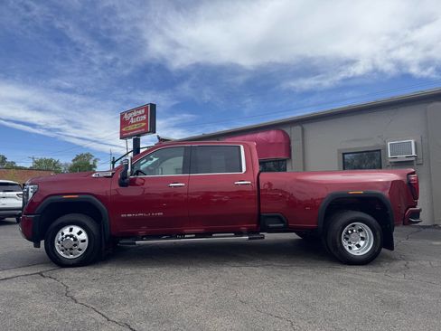 Used 2024 GMC Sierra 3500 Denali w/ Denali Reserve Package AWD/4WD image 6