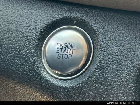 Used 2019 Hyundai Santa Fe SEL FWD image 24