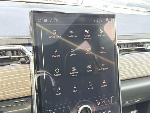 Used 2025 GMC Sierra EV Denali image 11