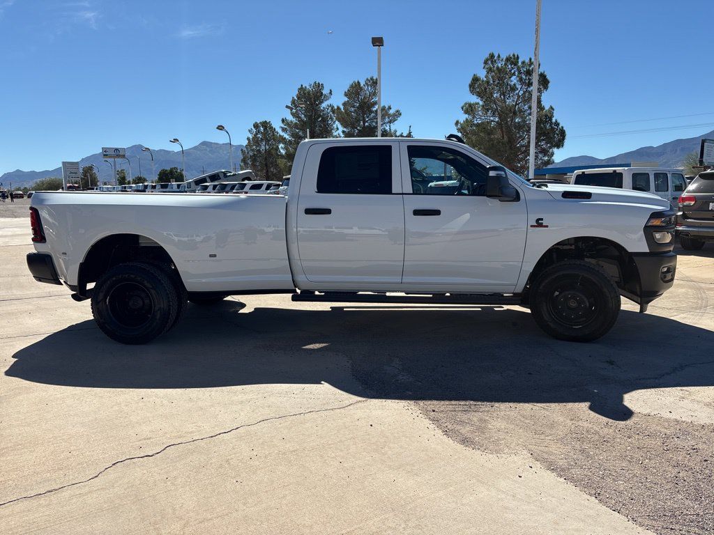 New 2026 RAM 3500 Tradesman AWD/4WD image 4