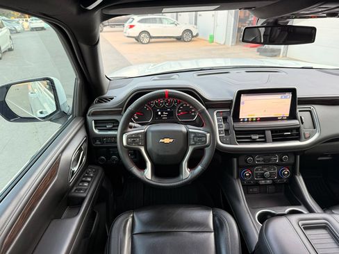 Used 2021 Chevrolet Suburban LT w/ LT Signature Package RWD image 36