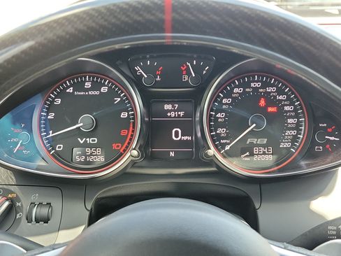 Used 2011 Audi R8 V10 AWD/4WD image 21