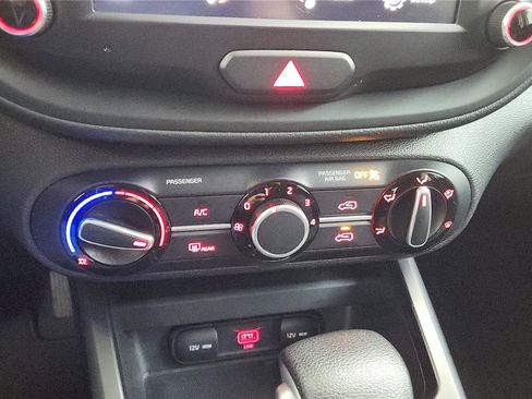 Used 2022 Kia Soul LX w/ Technology Package image 34