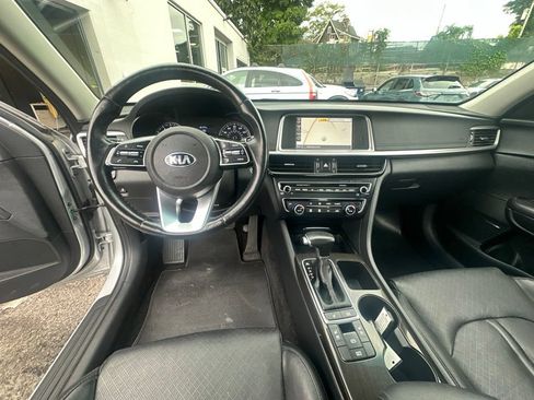 Used 2020 Kia Optima Premium FWD image 26