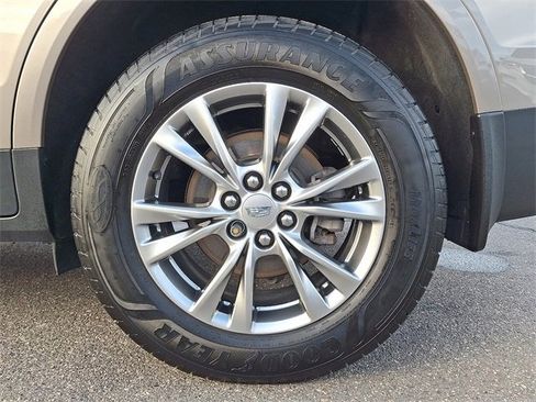 Used 2022 Cadillac XT5 Premium Luxury image 8