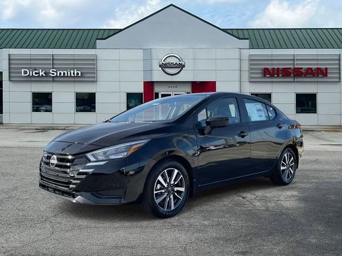 New 2025 Nissan Versa SV w/ Trunk Package image 3