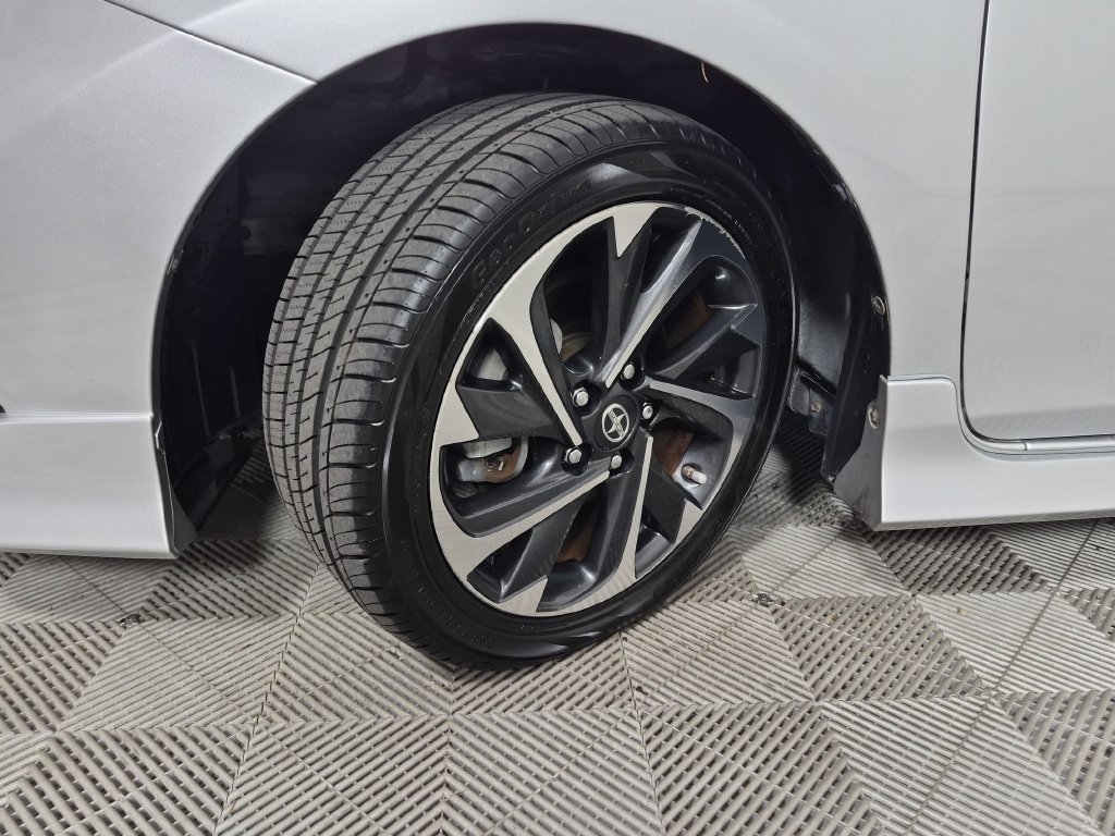 Used 2016 Scion iM FWD image 10