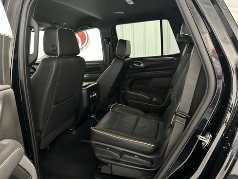 Used 2023 GMC Yukon SLT AWD/4WD image 24
