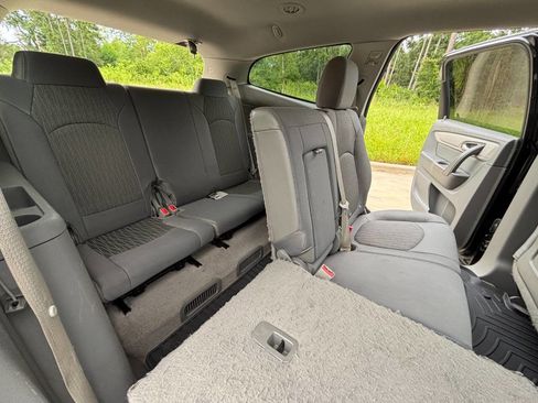 Used 2015 Chevrolet Traverse LT image 15