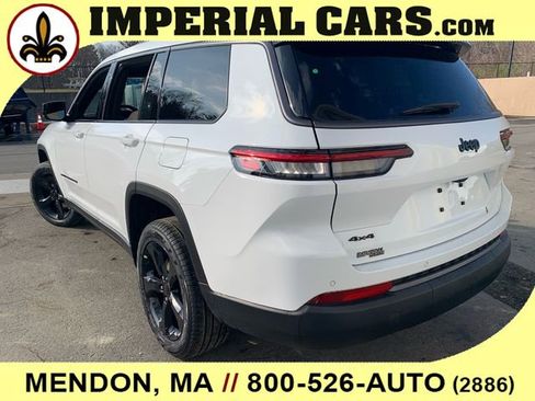 New 2026 Jeep Grand Cherokee L Limited w/ Limited Altitude Package AWD/4WD image 8