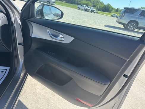 Used 2023 Kia Forte LXS FWD image 34