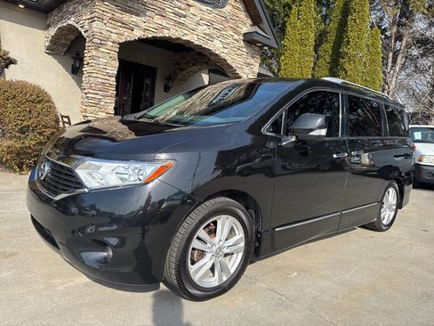 Used 2011 Nissan Quest SL image 2