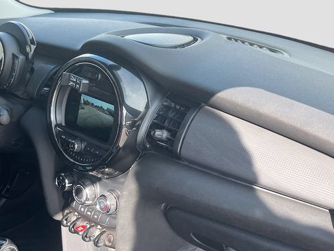 Used 2019 MINI Cooper 2-Door Hardtop FWD image 26