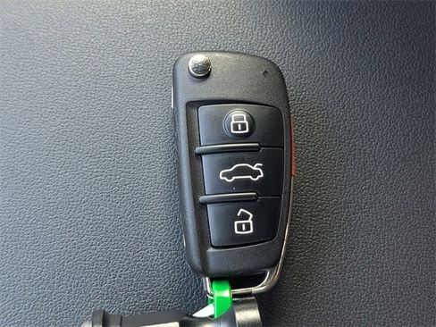 Used 2020 Audi Q3 2.0T Premium Plus w/ Premium Plus Package image 33