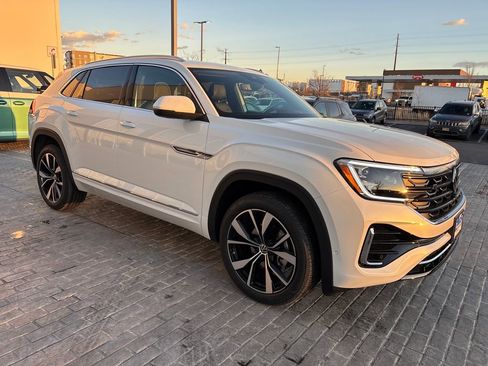 New 2026 Volkswagen Atlas Cross Sport SEL Premium R-Line AWD/4WD image 7