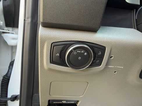 Used 2017 Ford F350 XL w/ Power Equipment Group AWD/4WD image 21