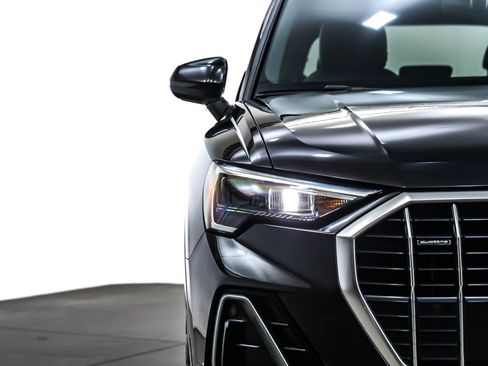 Used 2021 Audi Q3 2.0T Premium image 13