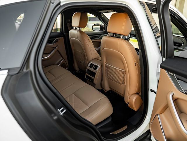 Used 2021 Jaguar F-PACE S AWD/4WD image 31