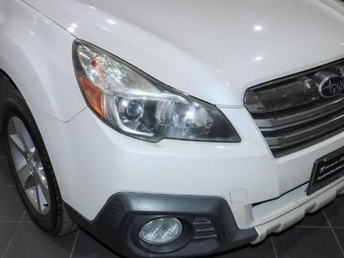 Used 2014 Subaru Outback 2.5i Limited image 10