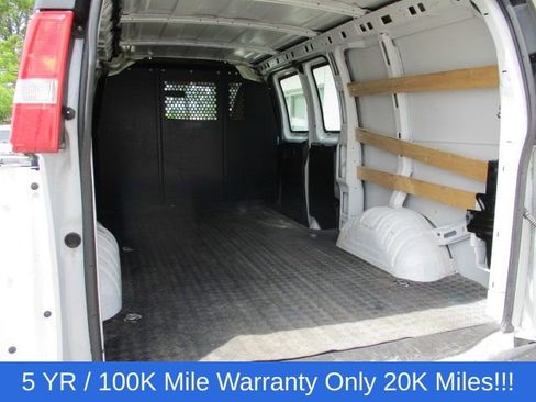 Used 2024 Chevrolet Express 2500 w/ Driver Convenience Package RWD image 7