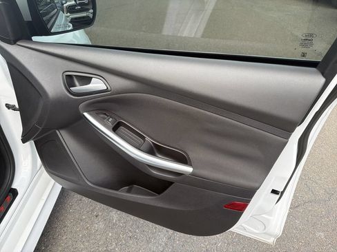 Used 2014 Ford Focus ST w/ Equipment Group 202A FWD image 17