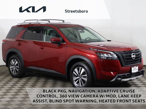 Used 2023 Nissan Pathfinder SL w/ Black Appearance Package AWD/4WD image 1