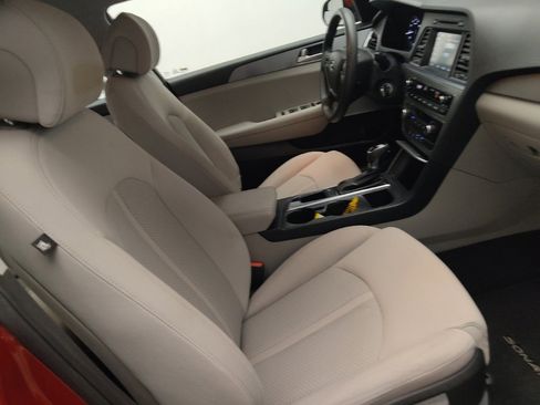 Used 2017 Hyundai Sonata SE FWD image 21