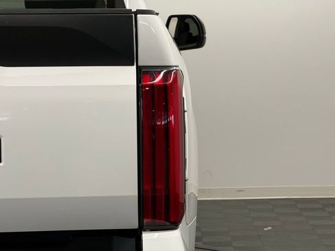 Used 2023 Toyota Tundra SR w/ SR Tow Package image 7