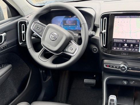 New 2026 Volvo XC40 B5 Plus w/ Protection Package Premier AWD/4WD image 6