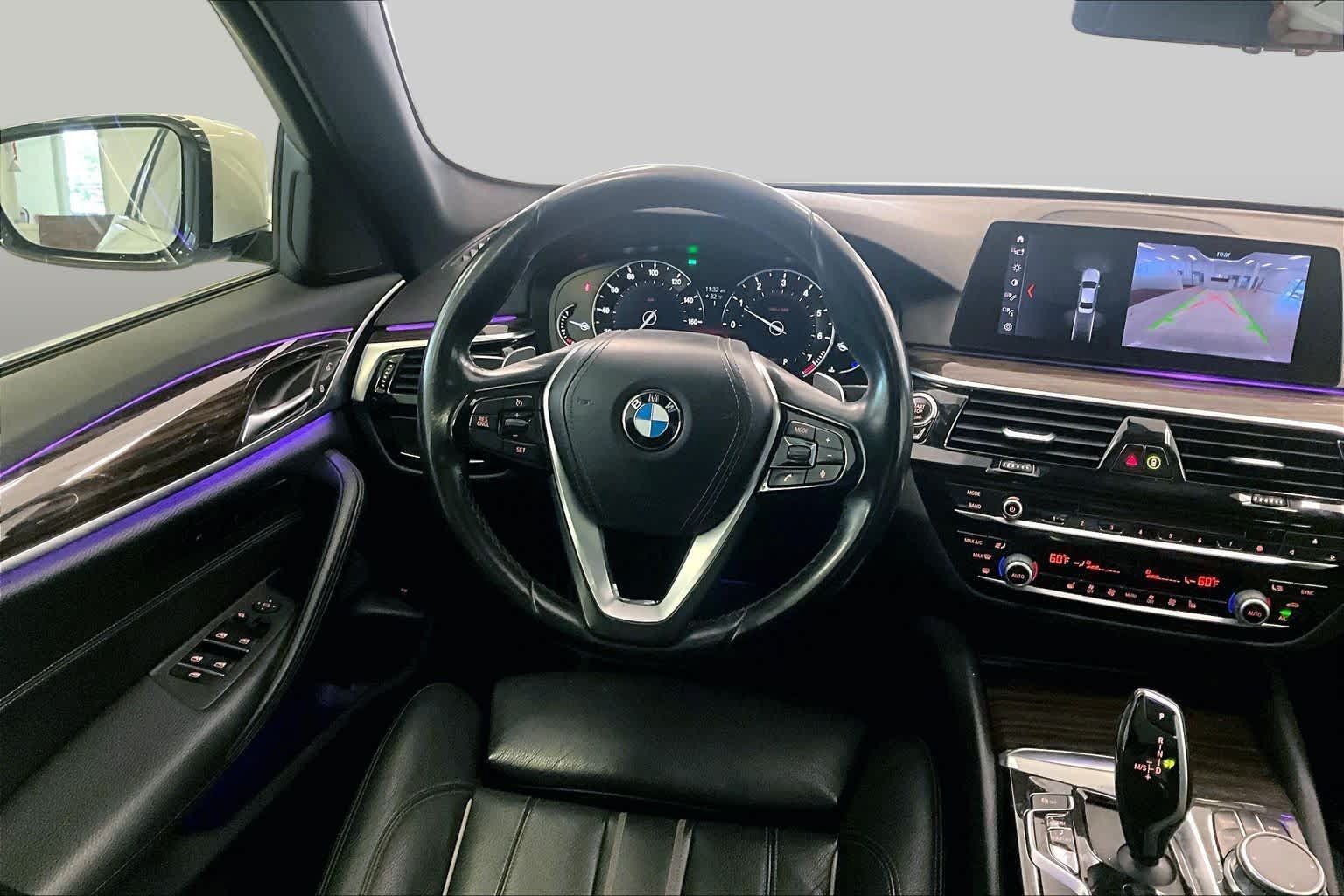 Used 2019 BMW 530i w/ Convenience Package RWD image 15