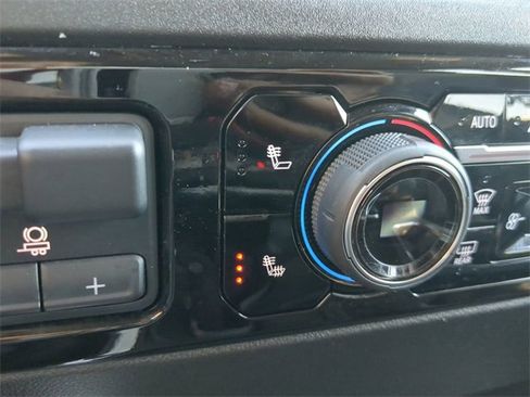 Used 2023 Chevrolet Silverado 1500 RST image 21