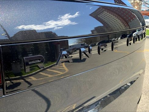 New 2026 Land Rover Range Rover Sport Dynamic SE image 15