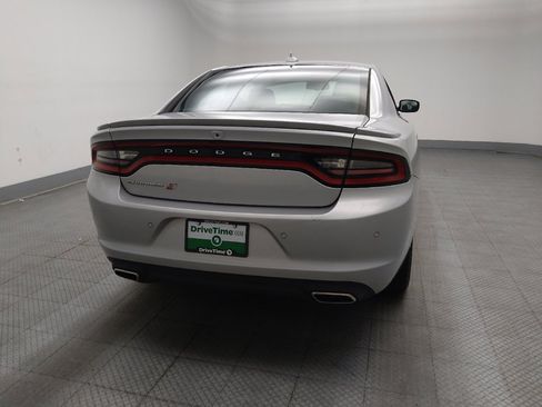 Used 2019 Dodge Charger SXT AWD/4WD image 7